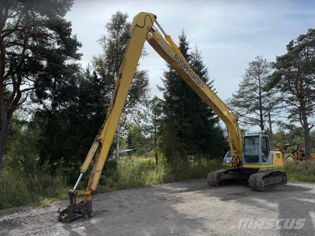 New Holland E 215 Екскаватори з великим вилітом