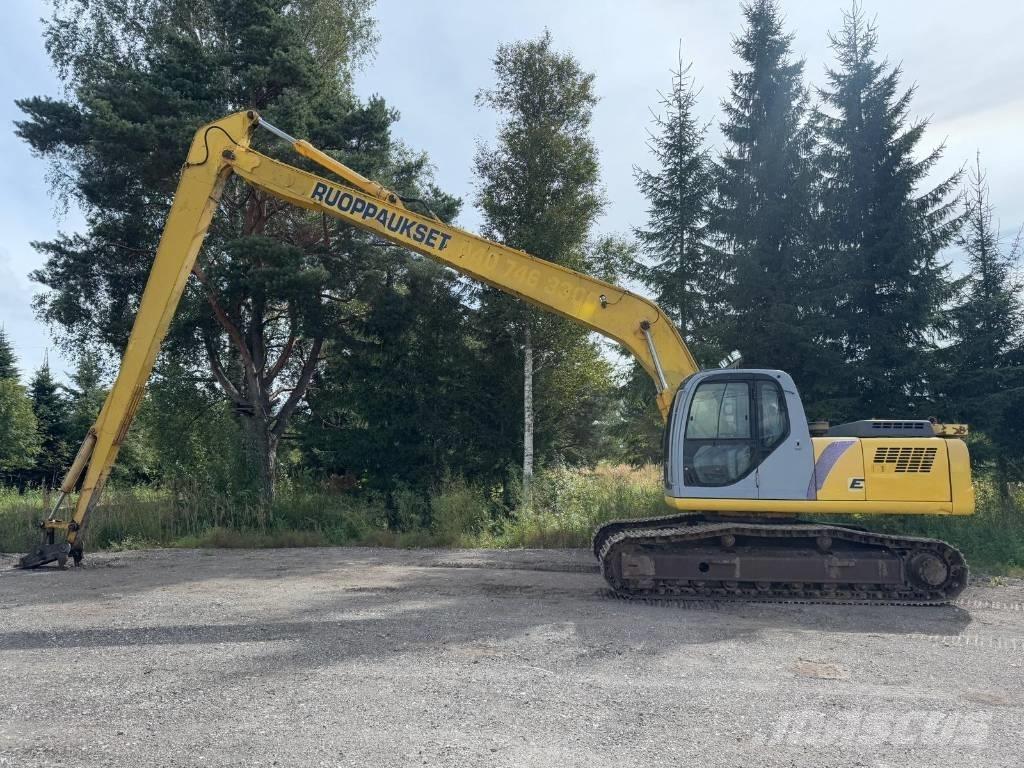 New Holland E 215 Екскаватори з великим вилітом
