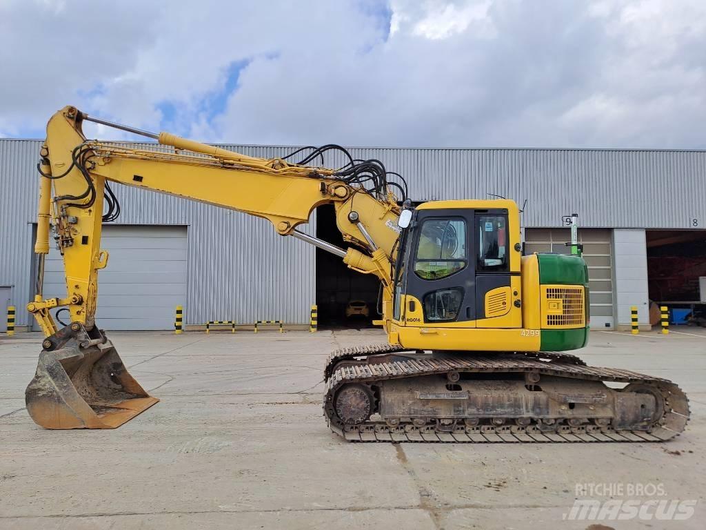 Komatsu PC228USLC-8 Гусеничні екскаватори