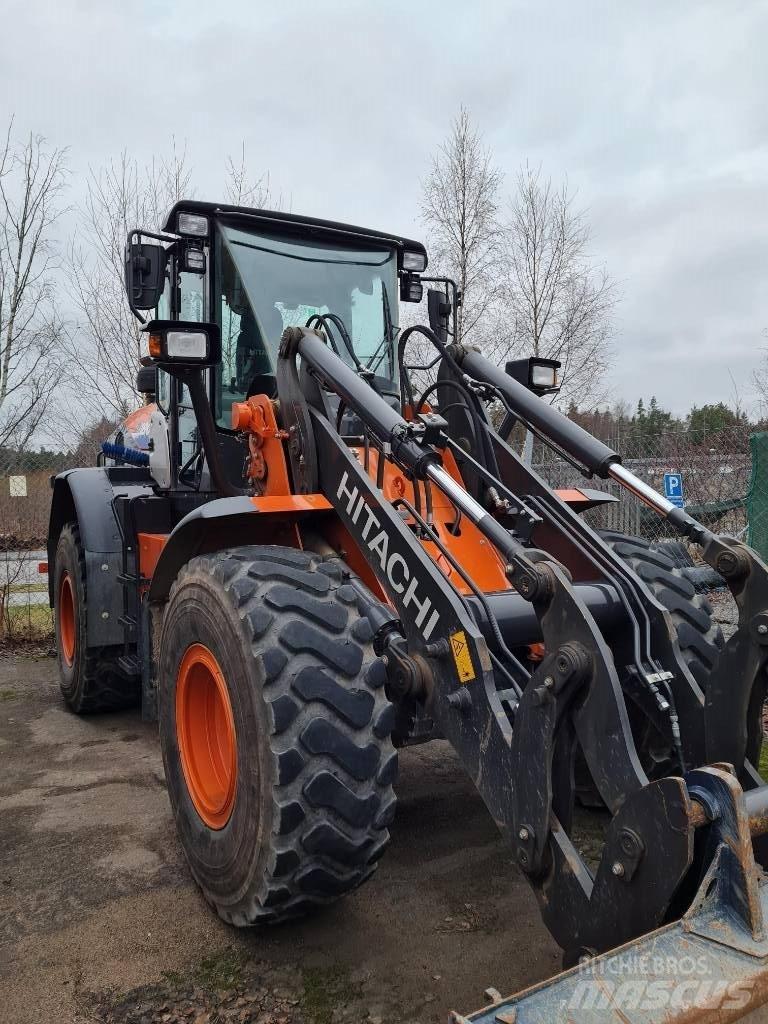 Hitachi ZW 180 PL-6 Фронтальні навантажувачі