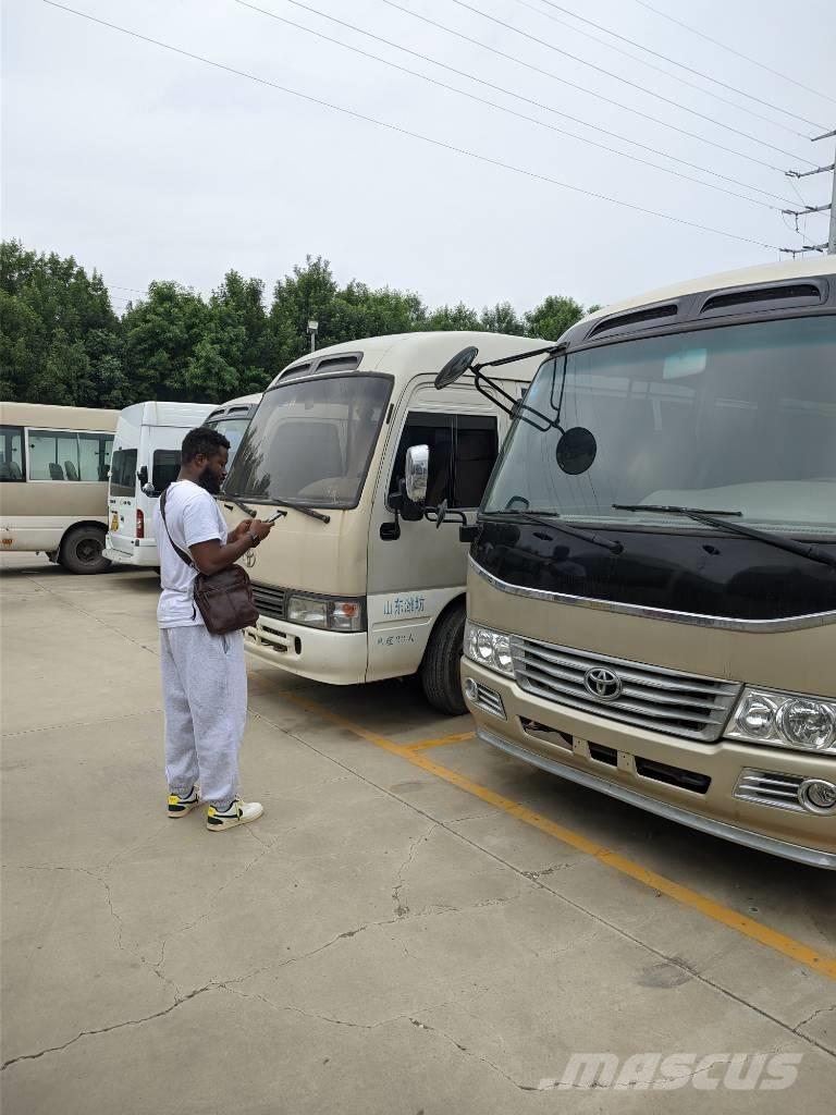 Toyota Coaster Bus Мікроавтобуси