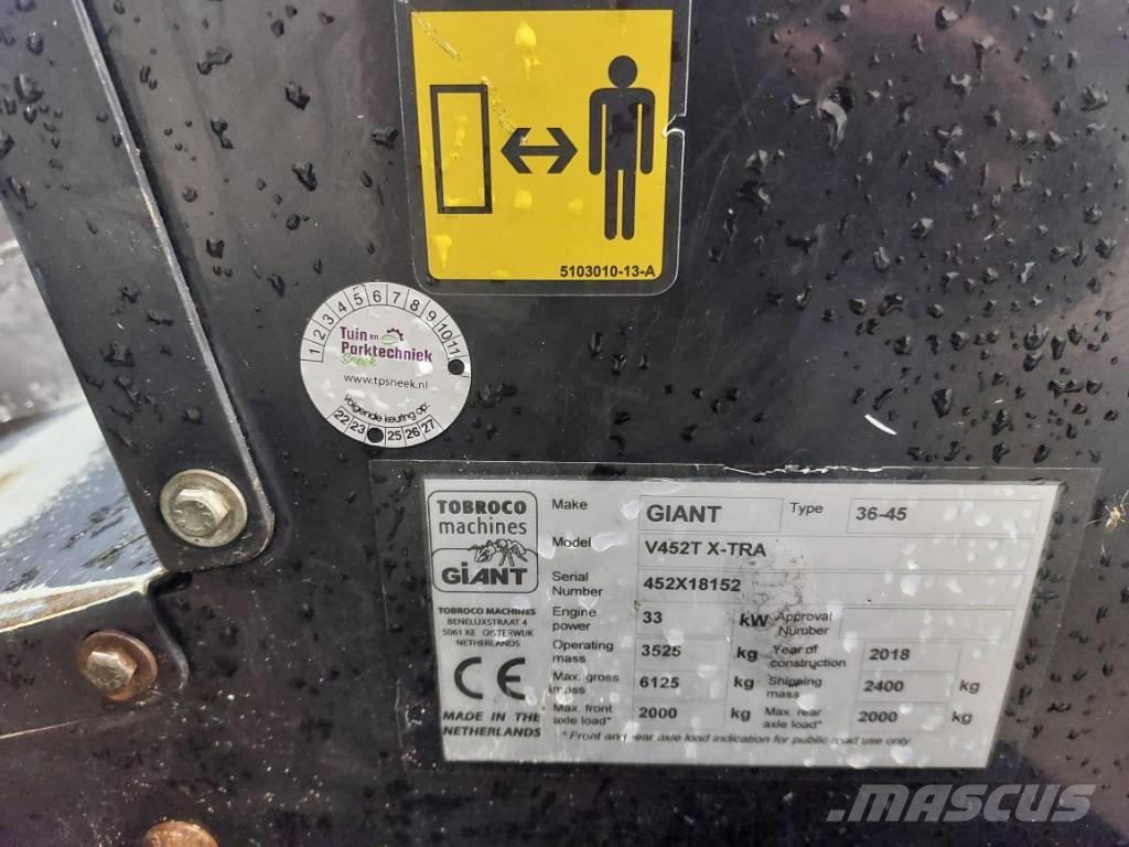 GiANT V 452 T X-tra Малі навантажувачі