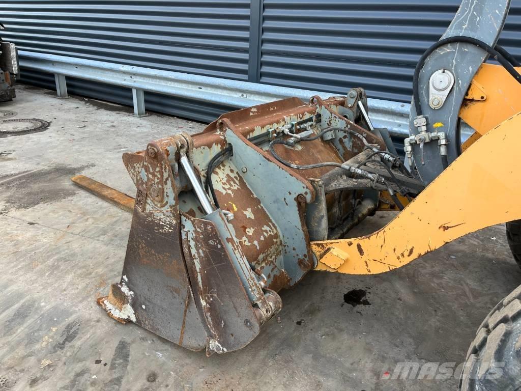 Liebherr L 506 Фронтальні навантажувачі