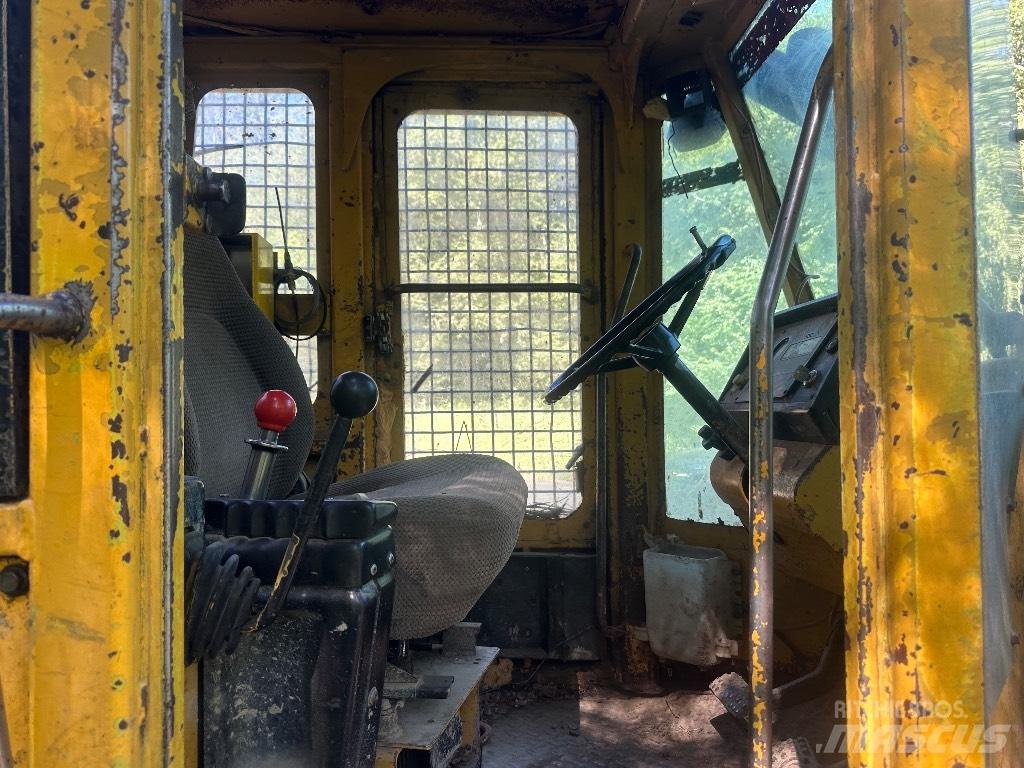 John Deere 540 E Трельовочні трактора