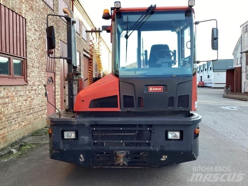 Kalmar TR618 Термінальні трактори