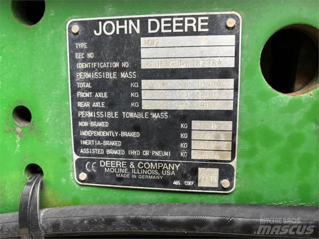 John Deere 6830 Трактори