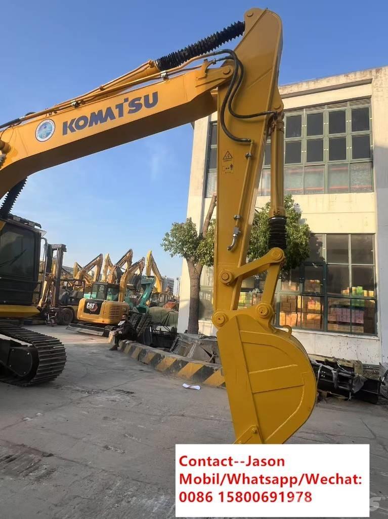 Komatsu PC 220 Гусеничні екскаватори