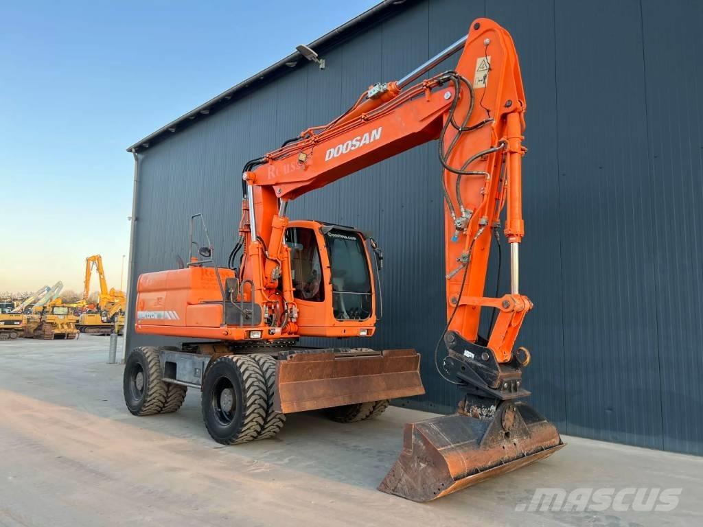 Doosan DX170W Колісні екскаватори