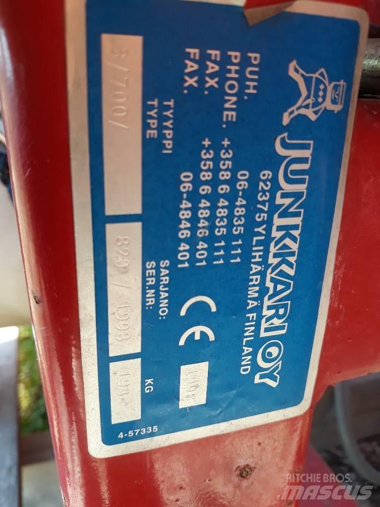 Junkkari 8/700 Навісні обприскувачі