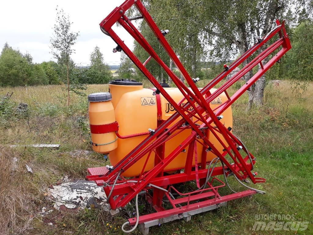 Junkkari 8/700 Навісні обприскувачі