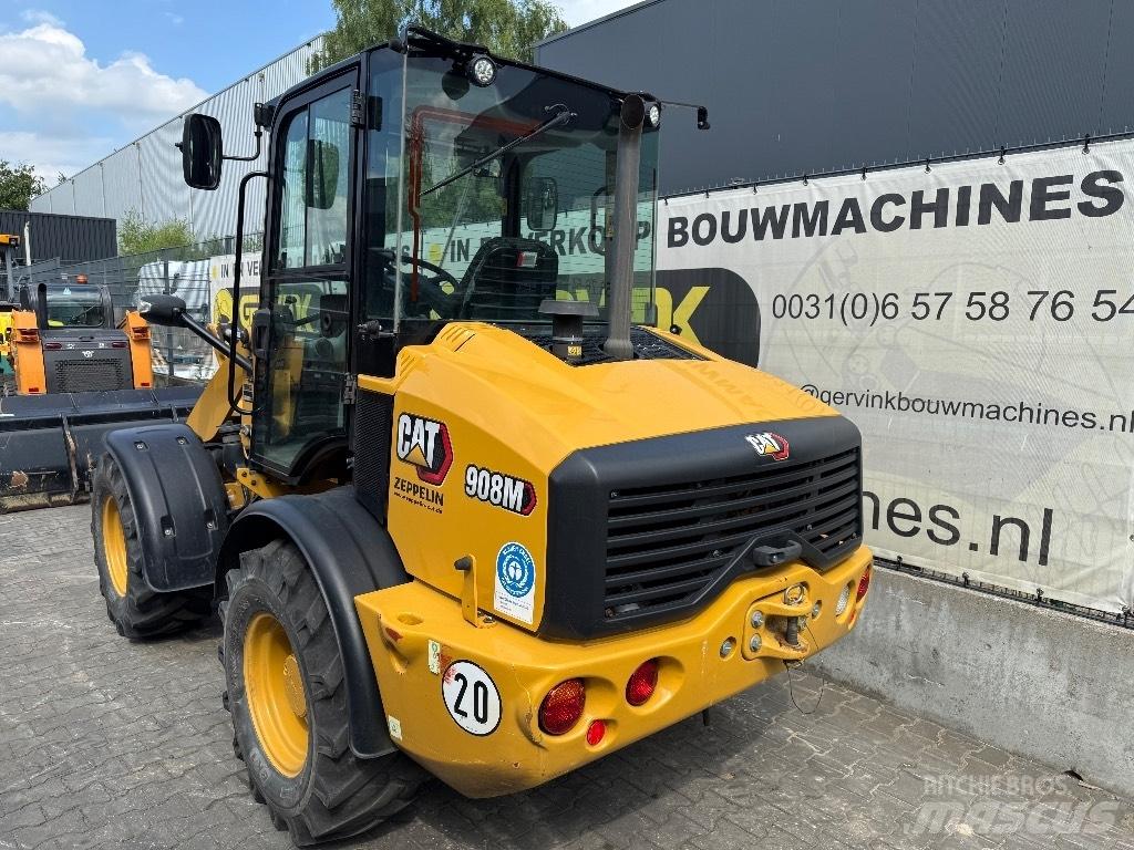 CAT 908 M Фронтальні навантажувачі