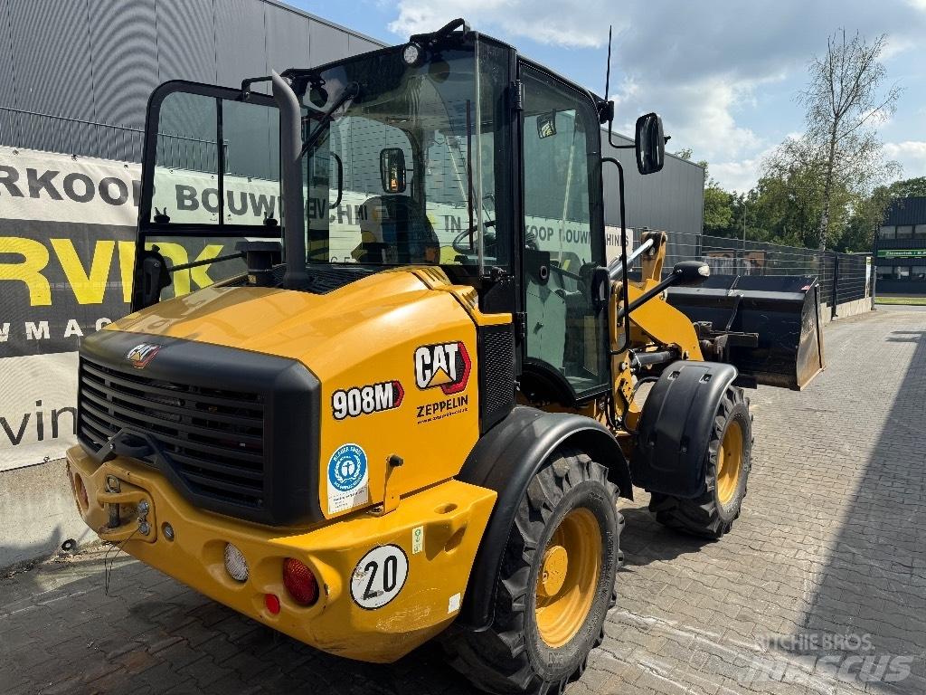CAT 908 M Фронтальні навантажувачі
