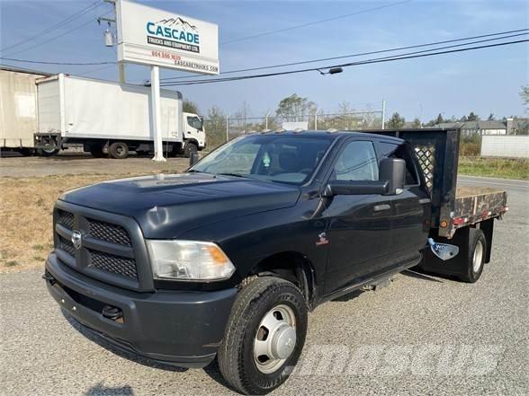Dodge RAM 3500 Вантажівки-платформи/бокове розвантаження