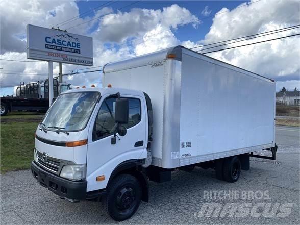 Hino 145 Вантажівки для доставки напоїв