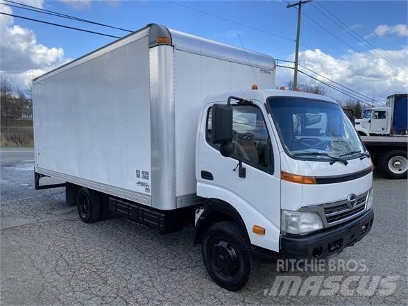 Hino 145 Вантажівки для доставки напоїв