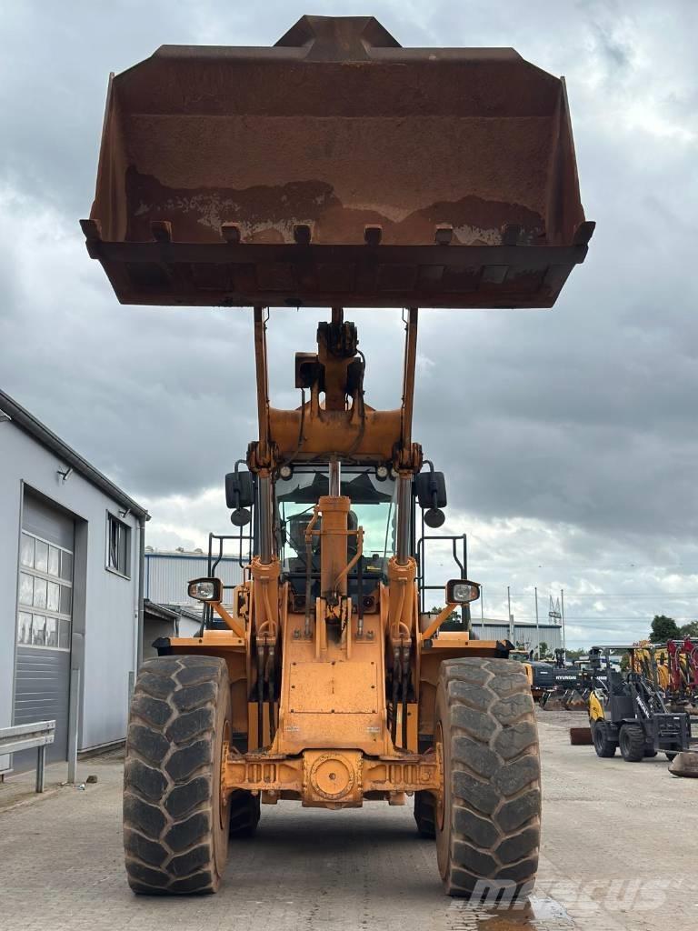 Hyundai HL 970 A Фронтальні навантажувачі