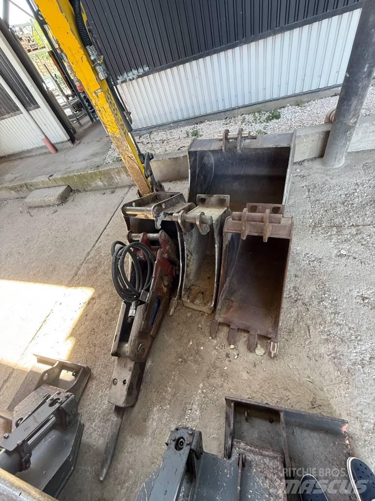 Wacker Neuson 9503 Колісні екскаватори