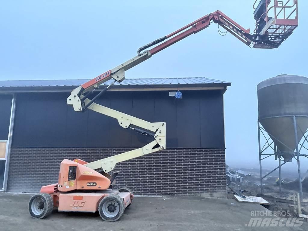 JLG 450aj Колінчаті підйомники