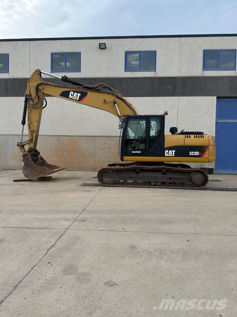 CAT 323 D LN Гусеничні екскаватори