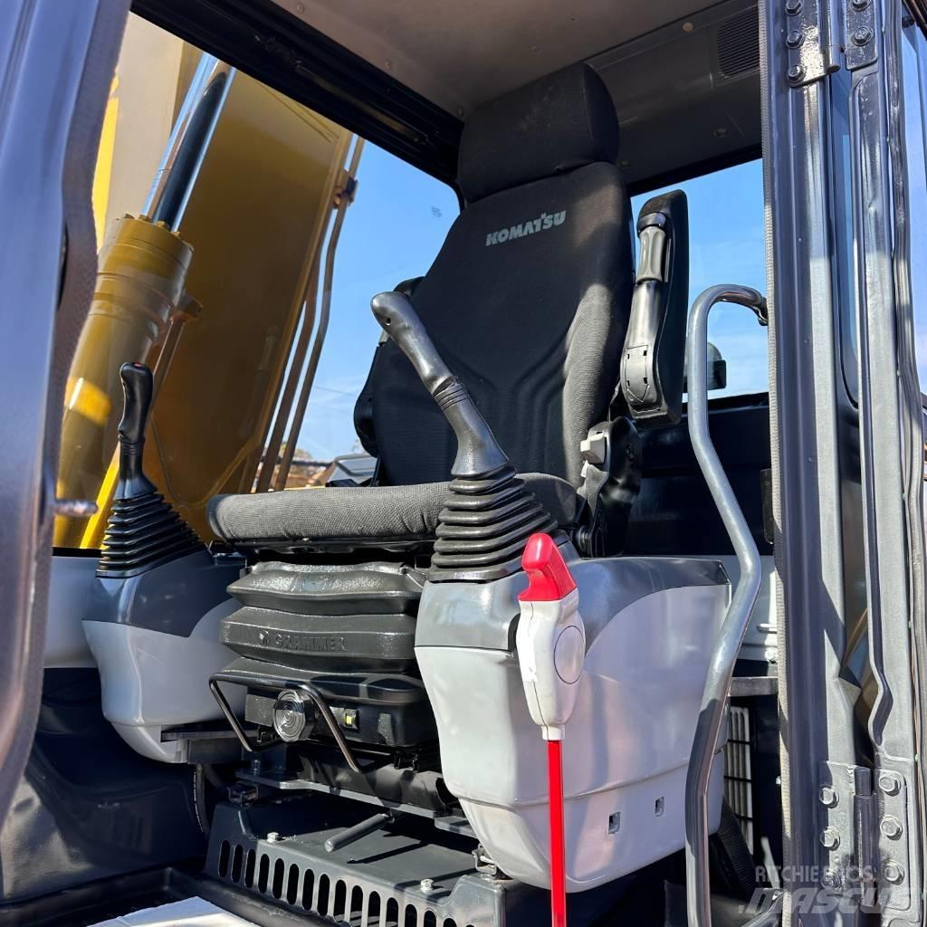 Komatsu PC 130-7 Гусеничні екскаватори