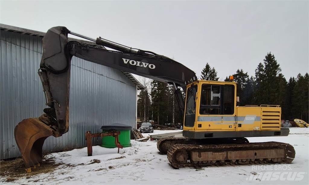 Volvo EC 230B Гусеничні екскаватори