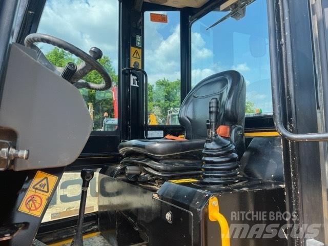 JCB 6ST Міні самоскиди