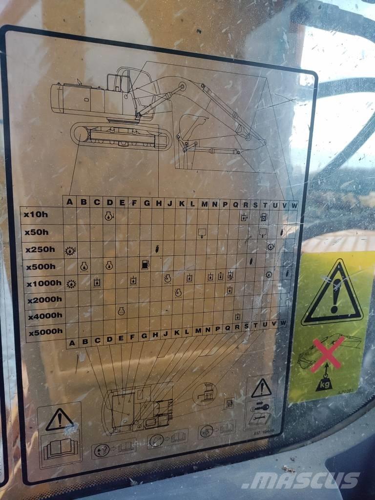 JCB JS 240 N LC Гусеничні екскаватори