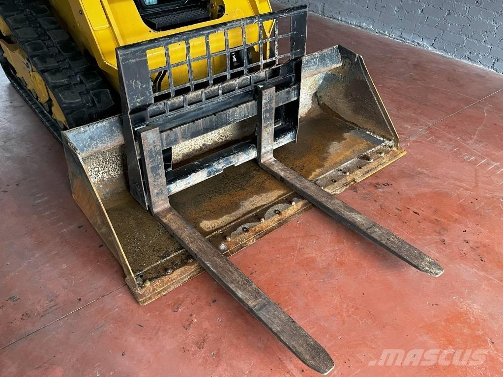 CAT 259 D Міні-навантажувачі