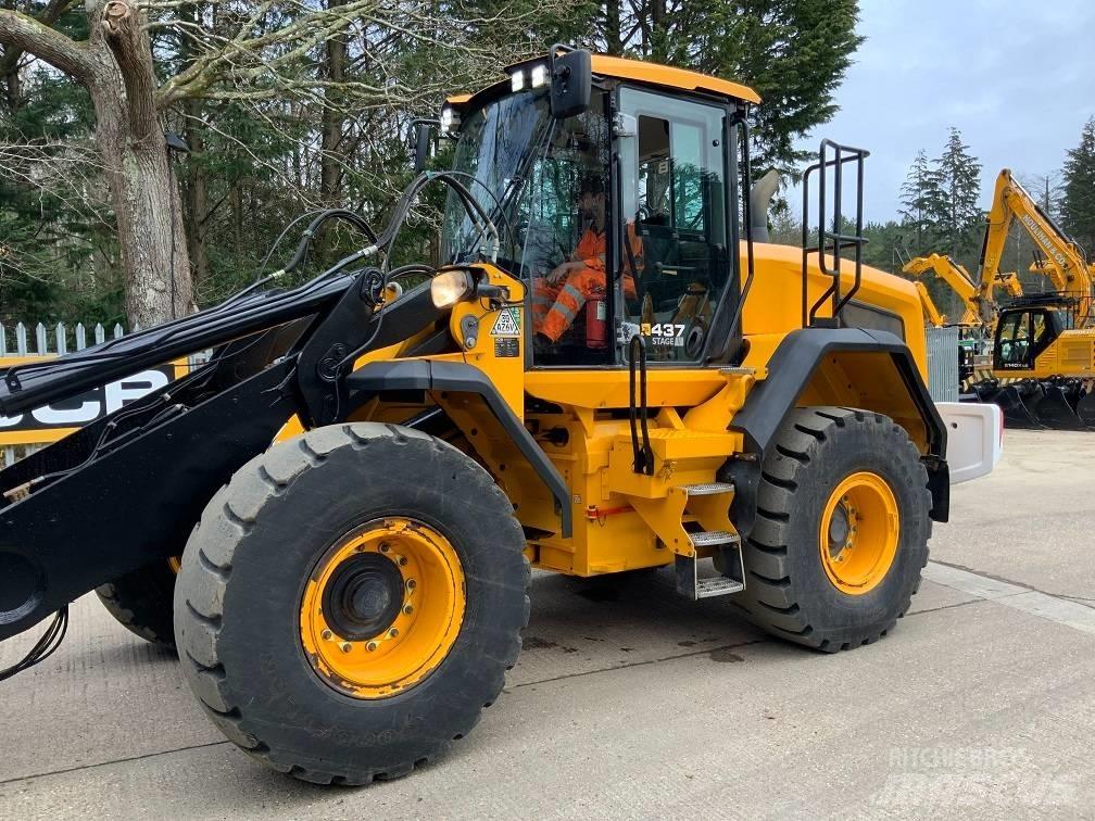 JCB 437 HT Фронтальні навантажувачі