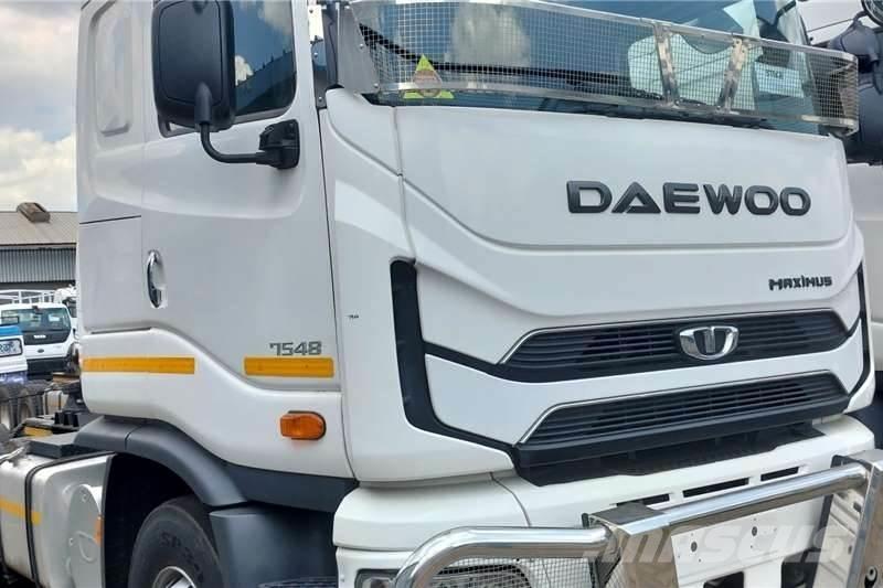 Daewoo KL3TX Вантажівки / спеціальні
