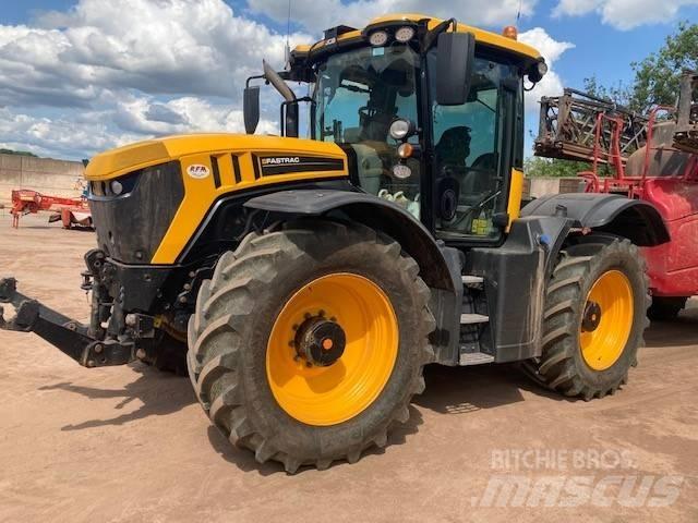 JCB Fastrac 4220 Трактори
