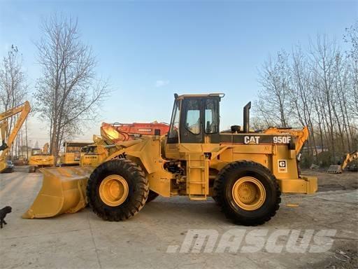 CAT 950F Фронтальні навантажувачі