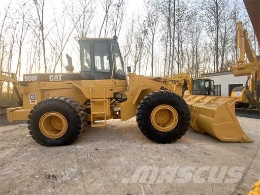 CAT 950F Фронтальні навантажувачі