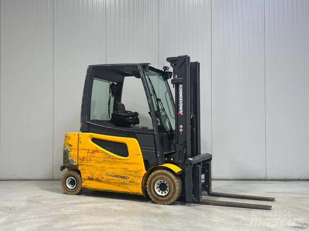 Jungheinrich EFG425k Електронавантажувачі