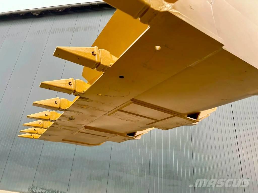 CAT 962M incl. teeth Ковші