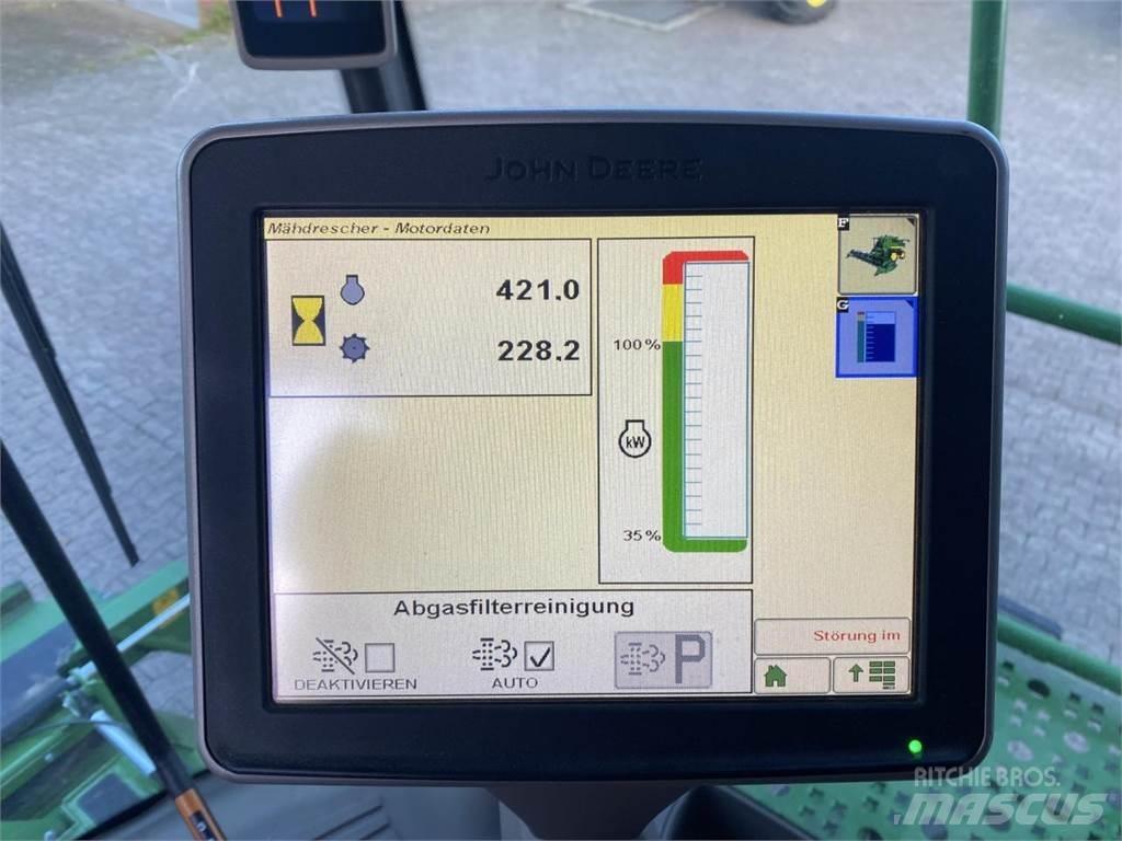 John Deere T550 Зернозбиральні комбайни