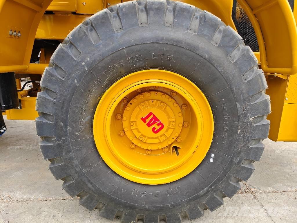 CAT 950 GC Фронтальні навантажувачі