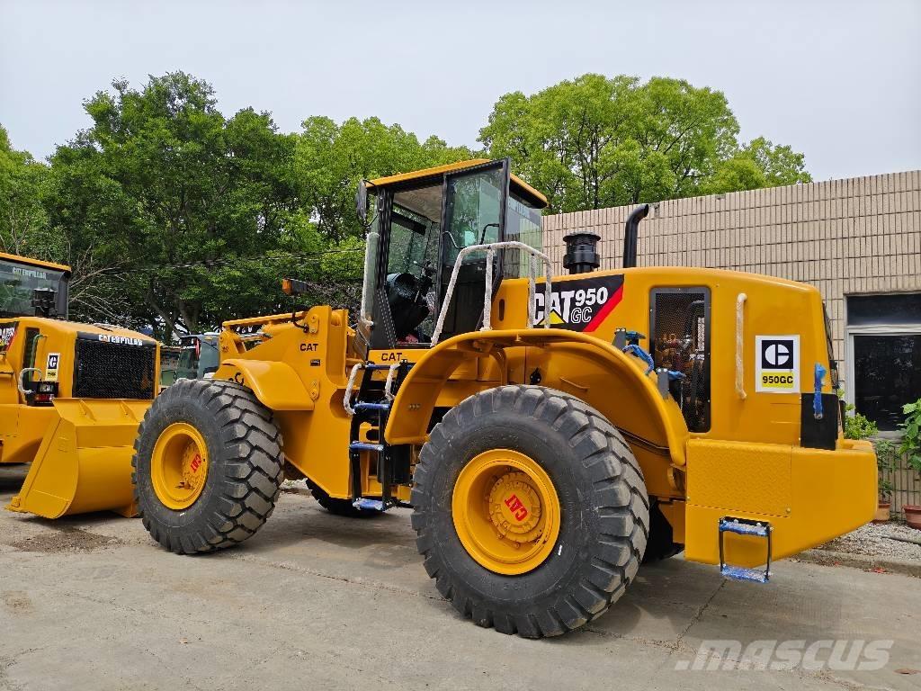 CAT 950 GC Фронтальні навантажувачі