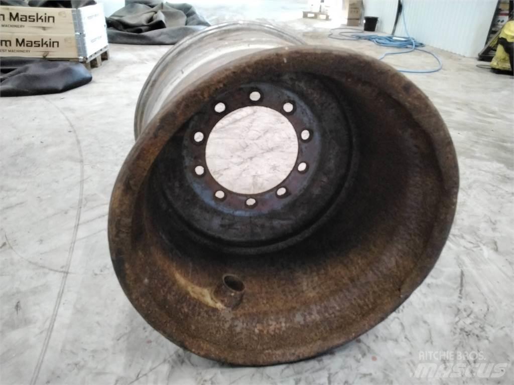 Valmet 890 24x26,5 Шини