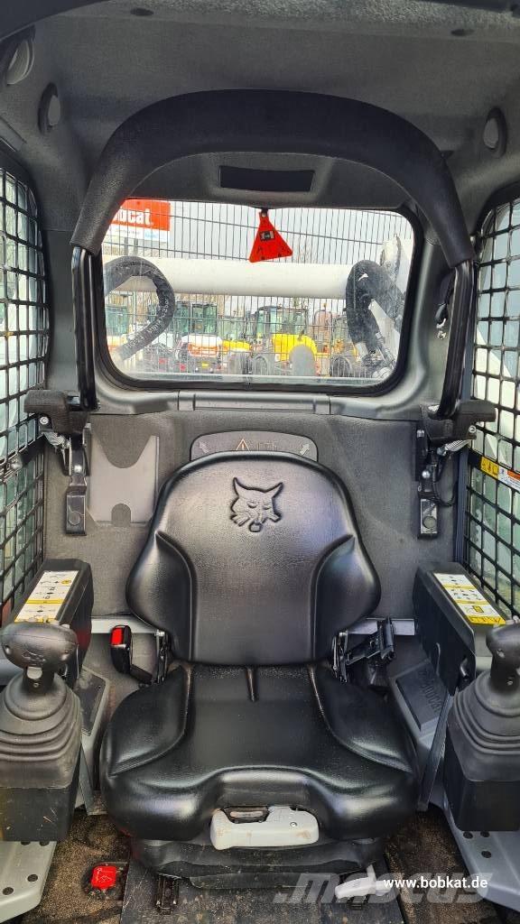 Bobcat T 770 Гусеничні вантажники