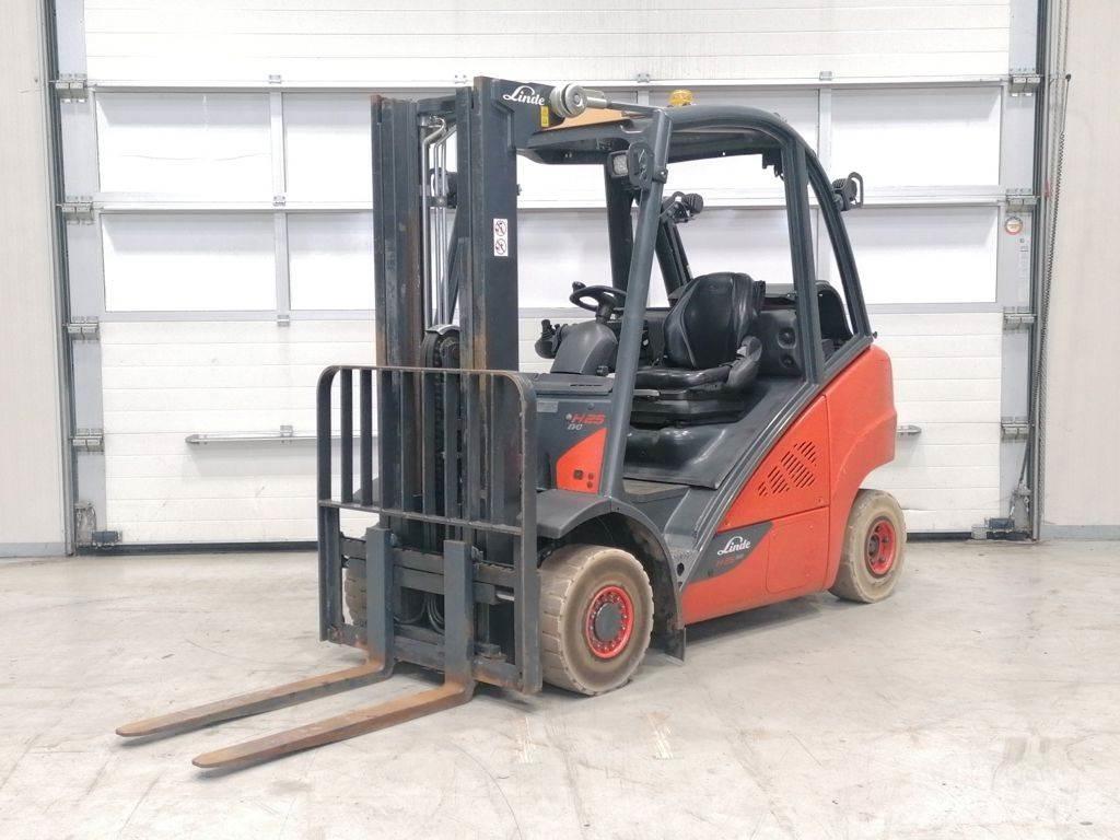 Linde H25T-02 Газові навантажувачі