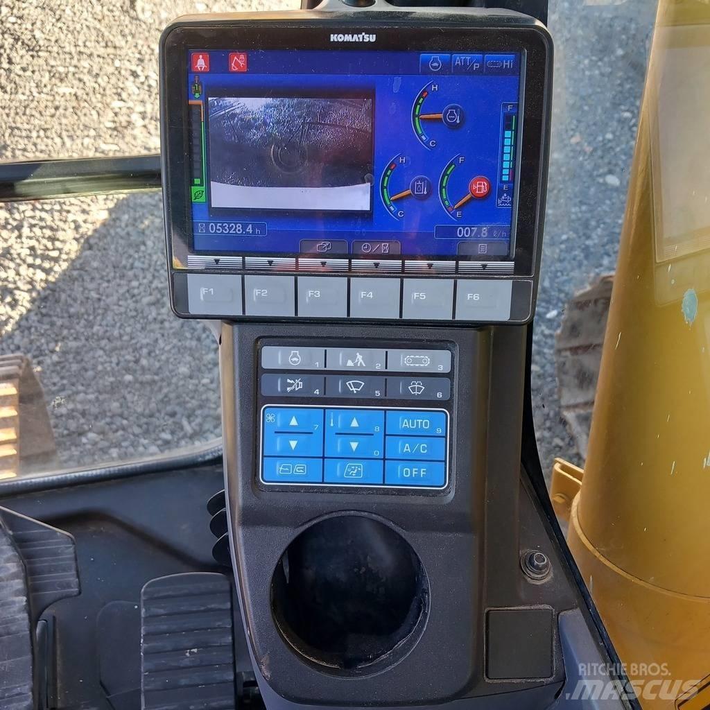 Komatsu PC 210 LC-11 Гусеничні екскаватори
