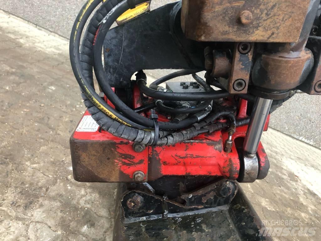Volvo EC20E Гусеничні екскаватори