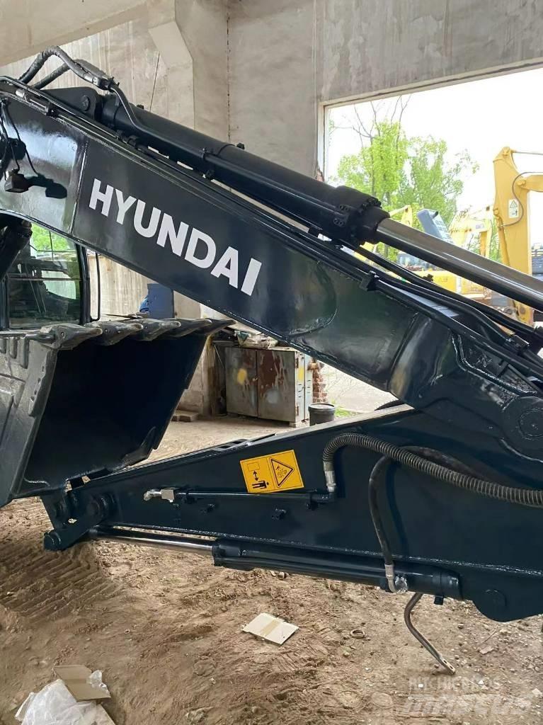 Hyundai 225LC-9 Гусеничні екскаватори
