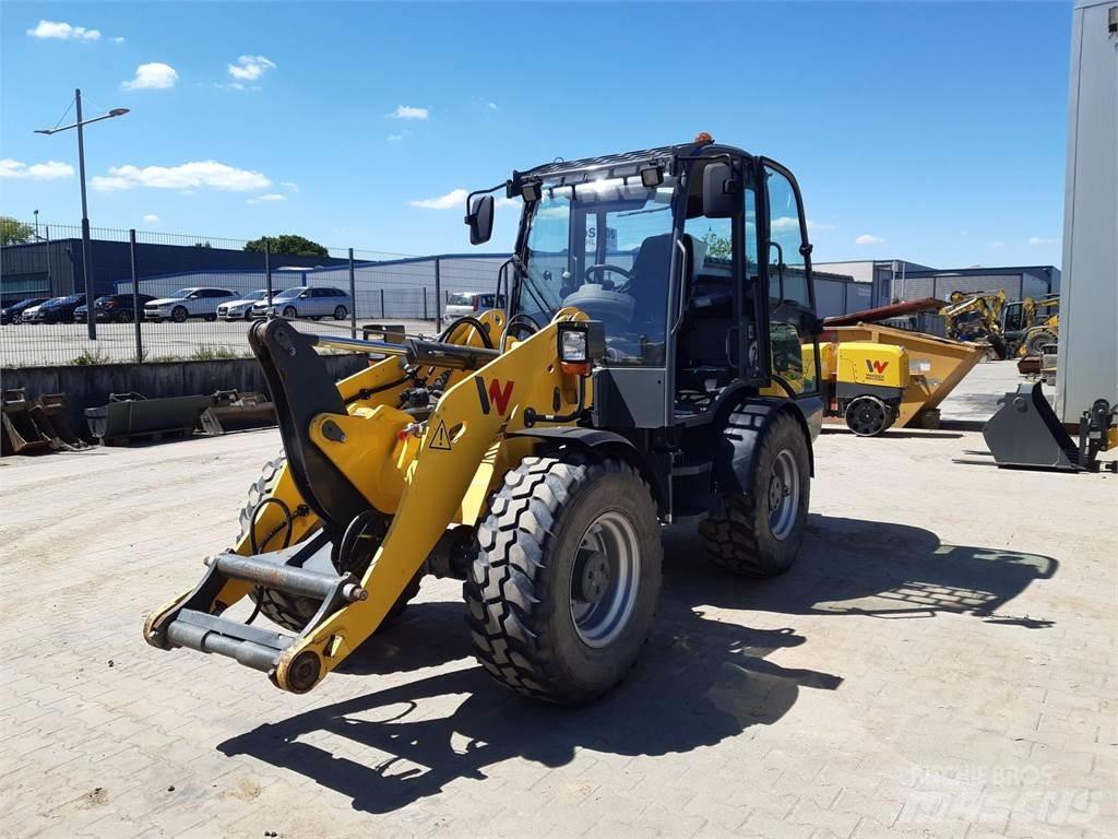 Wacker Neuson WL52 Фронтальні навантажувачі