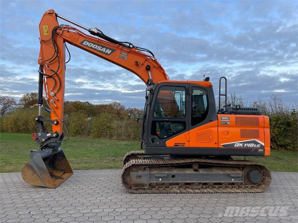 Doosan DX140LC-7 Гусеничні екскаватори