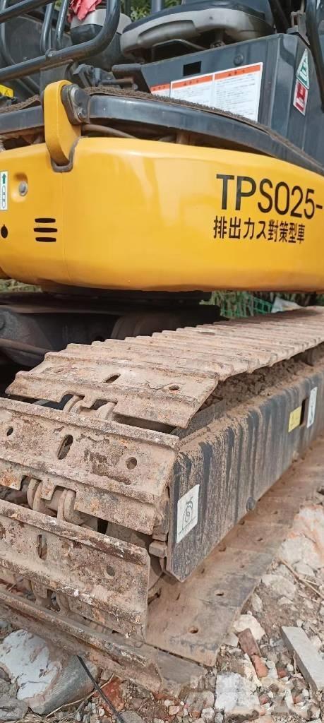 Komatsu PC35 Міні-екскаватори < 7т