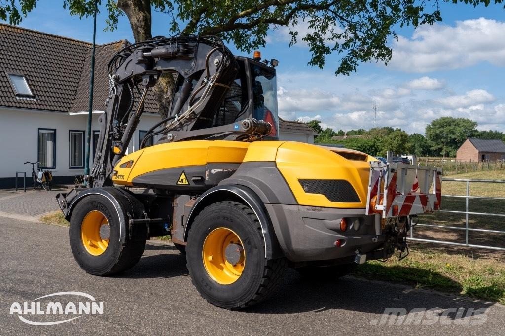 Mecalac 12 MTX Колісні екскаватори