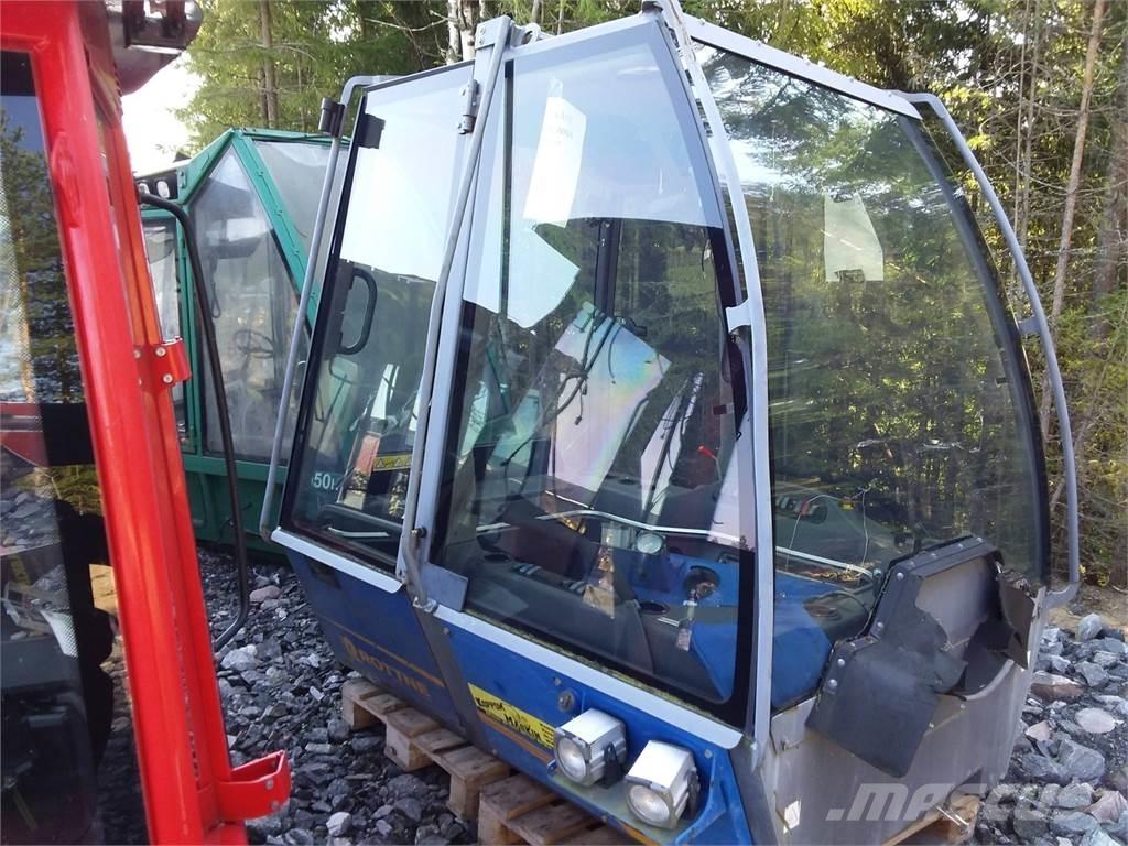 Rottne F18 Кабіна