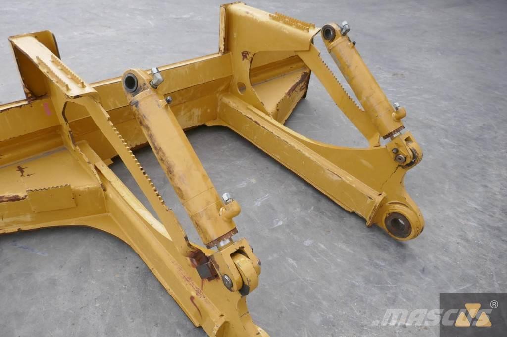 CAT Skidder blade Леміші